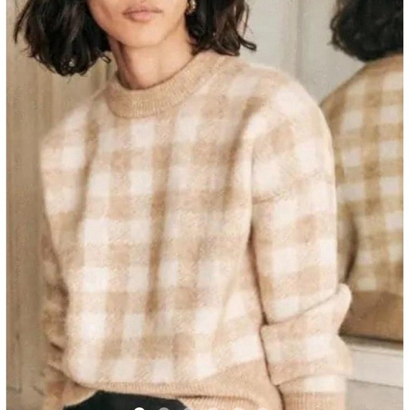 Sézane Sweaters - Sezane Becky Jumper Baby Alpaca Sweater Beige Gingham Fuzzy Knit Parisian Chic